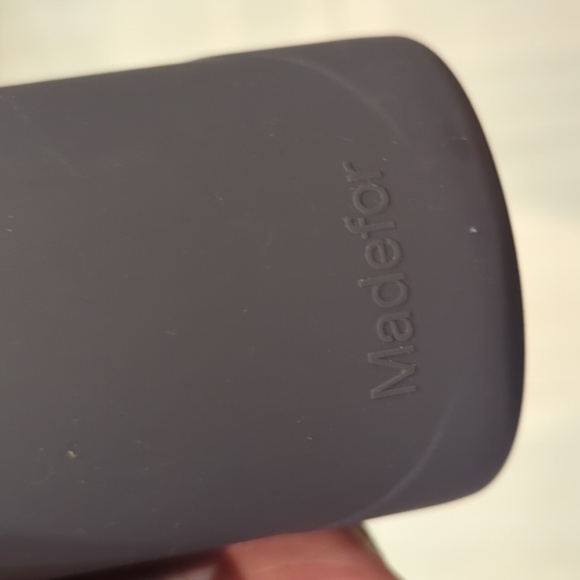 Gray Glass Water Bottle with Wooden Lid (32oz) - Picture 4 of 8